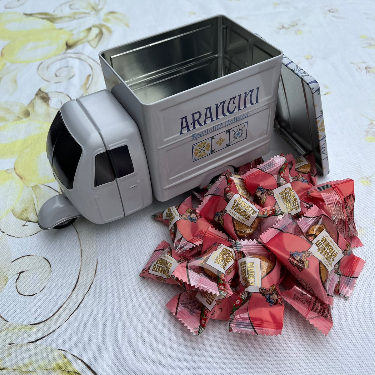 Koekblik - Piaggio Ape Arancini