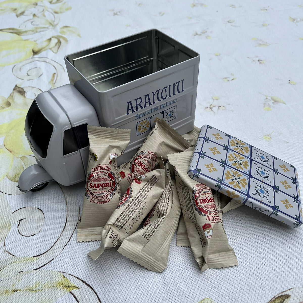 Koekblik - Piaggio Ape Arancini